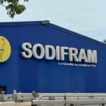 Accueil 3 Une voiture termine sa course dans le Sodifram