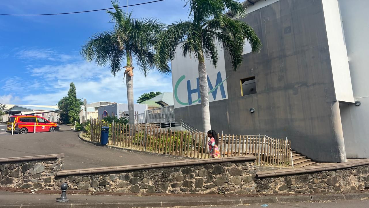 Un minibus du CHM attaqué à Tsararano