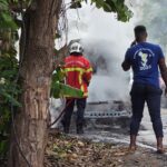Accueil 8 Une voiture en feu à l’entrée de M’tsangamouji