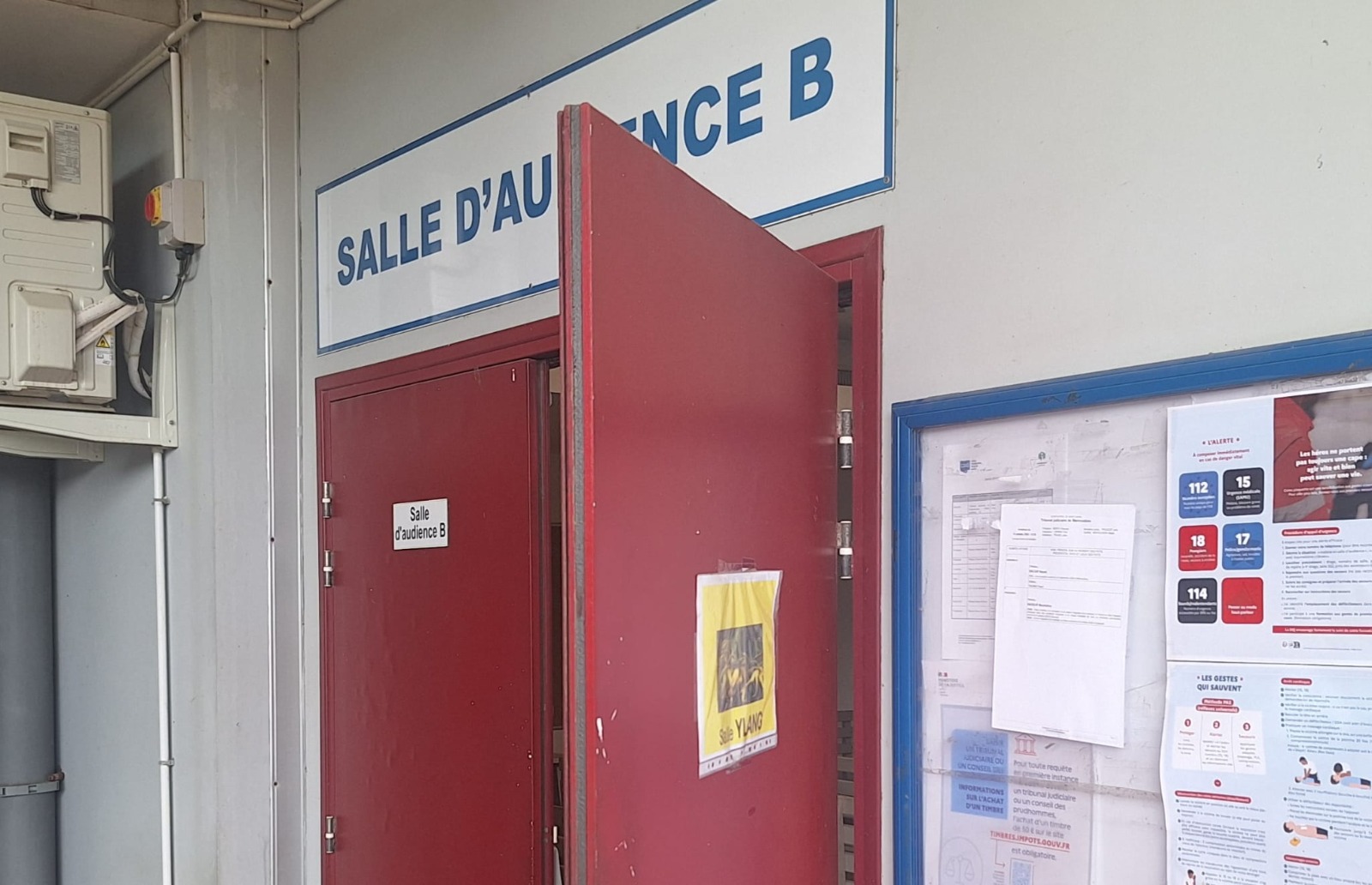 À 18 ans, déjà quatre passages en prison pour un jeune homme jugé pour vol en réunion