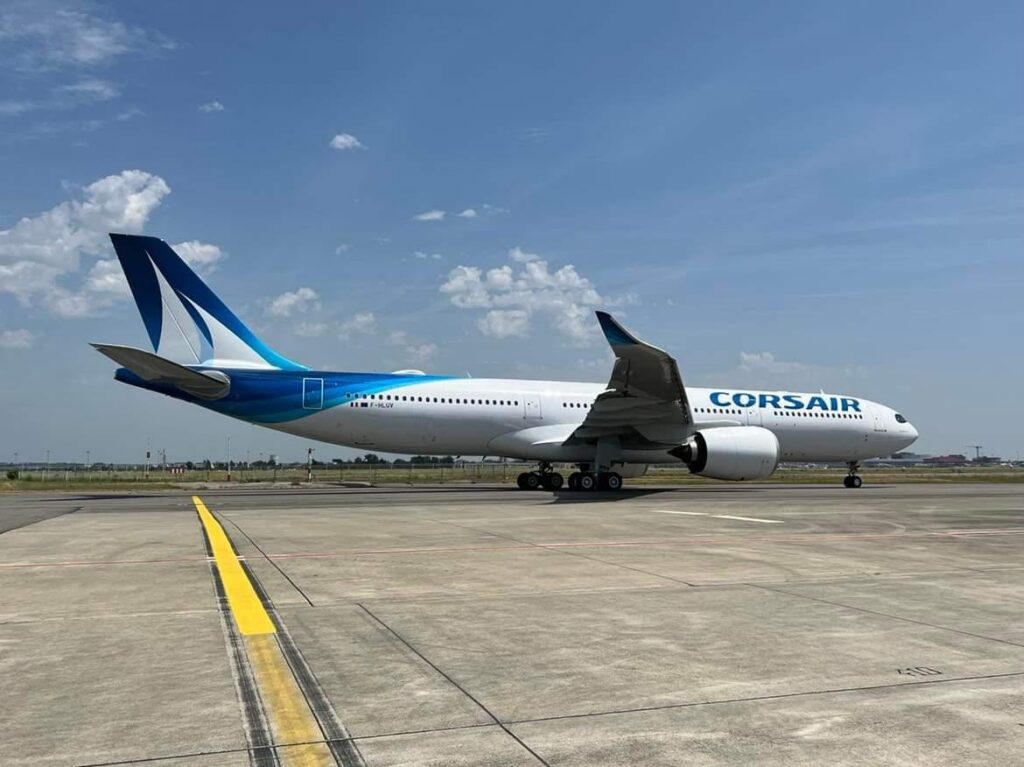 Offre promotionnelle Corsair pour les groupes de 5 à 9 personnes voyageant entre Dzaoudzi à Mayotte et La Réunion dès 271 euros aller-retour