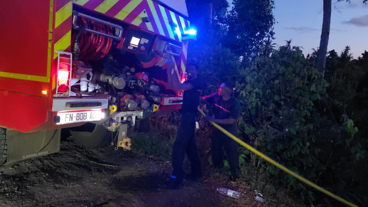 Un transformateur incendié plonge le Sud dans le noir lundi soir
