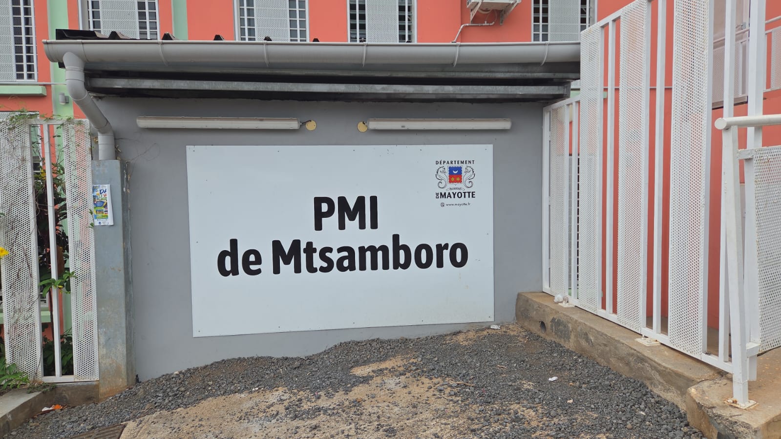 À Mtsamboro, les agents de la PMI attendent toujours des travaux après six semaines de droit de retrait